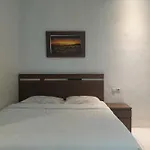 Oyo 93929 Erbee Inn