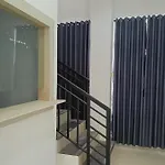 Oyo 93929 Erbee Inn